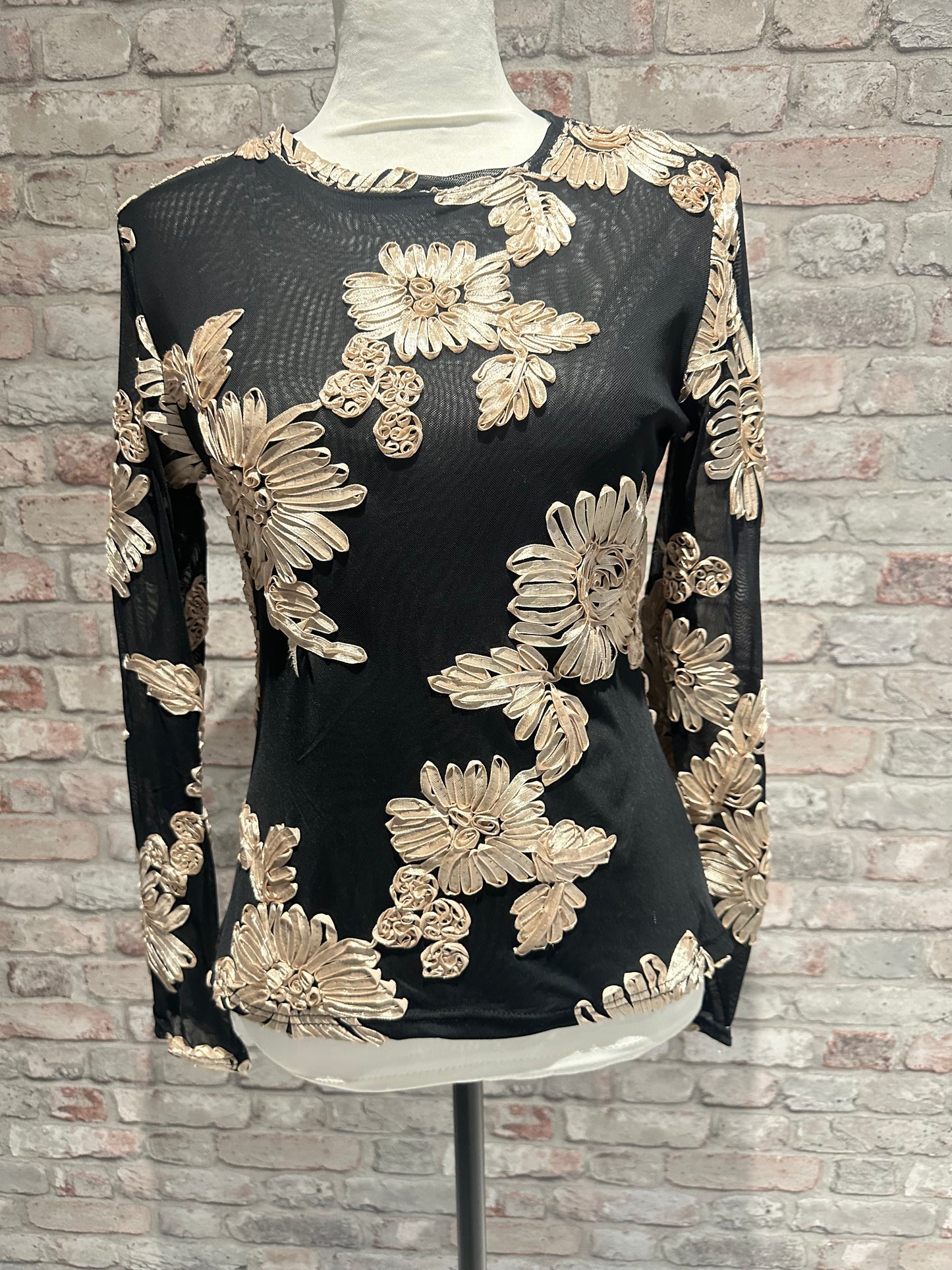 Flower mesh top