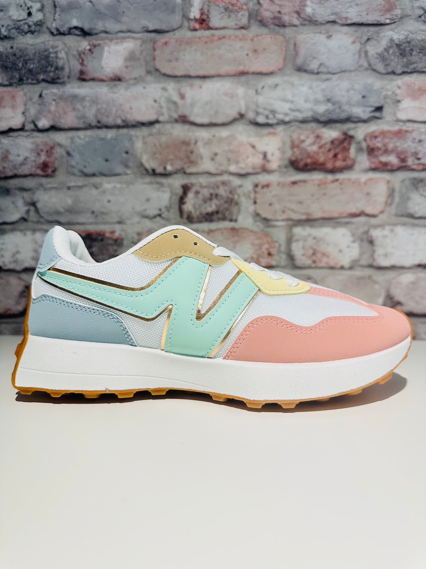 Nora trainer