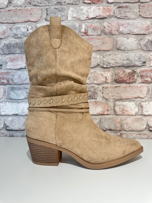 Slouch cowboy boots