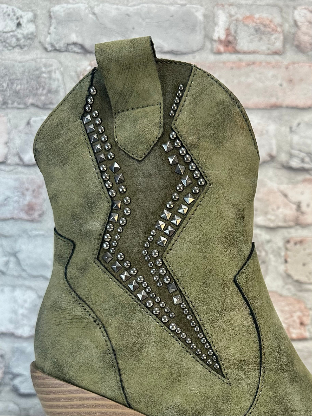 Green lightening cowboy boots
