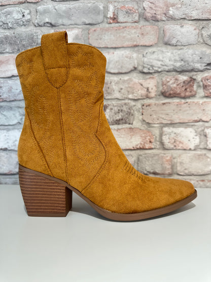 Dolly Cowboy Boots