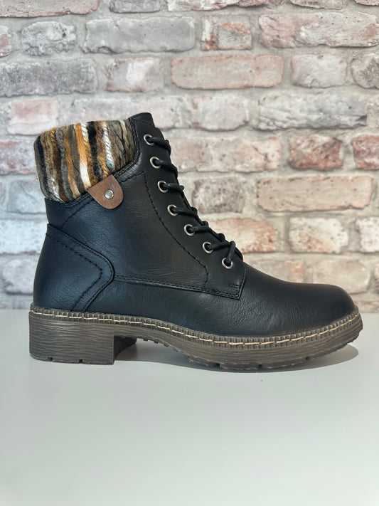 Stripey ankle boot