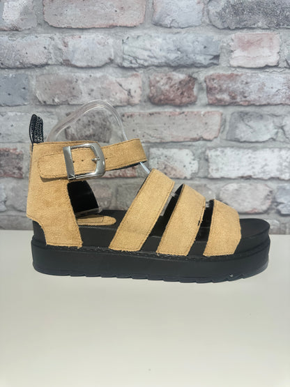 Gladiator sandal