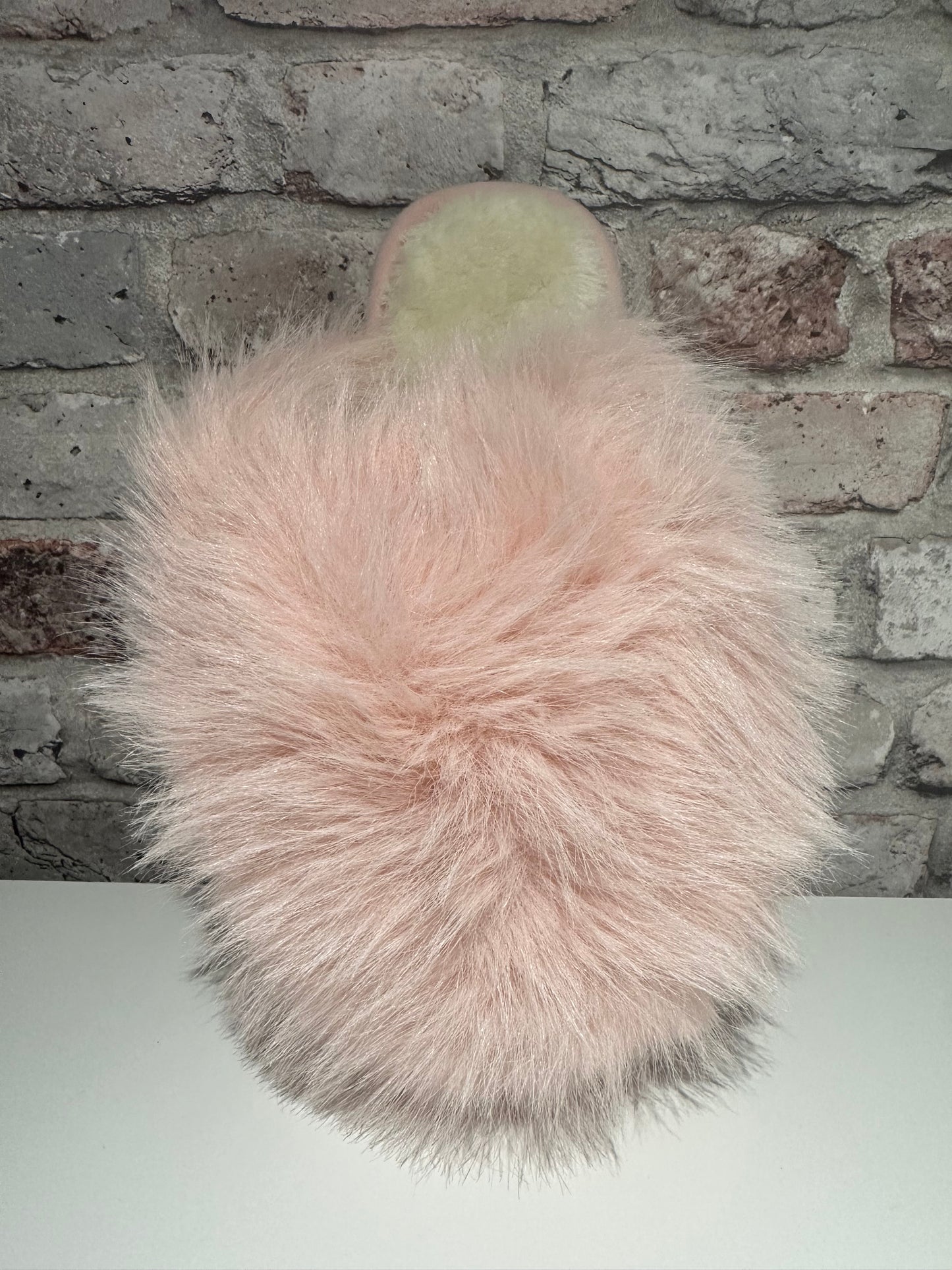 Fluffball slippers