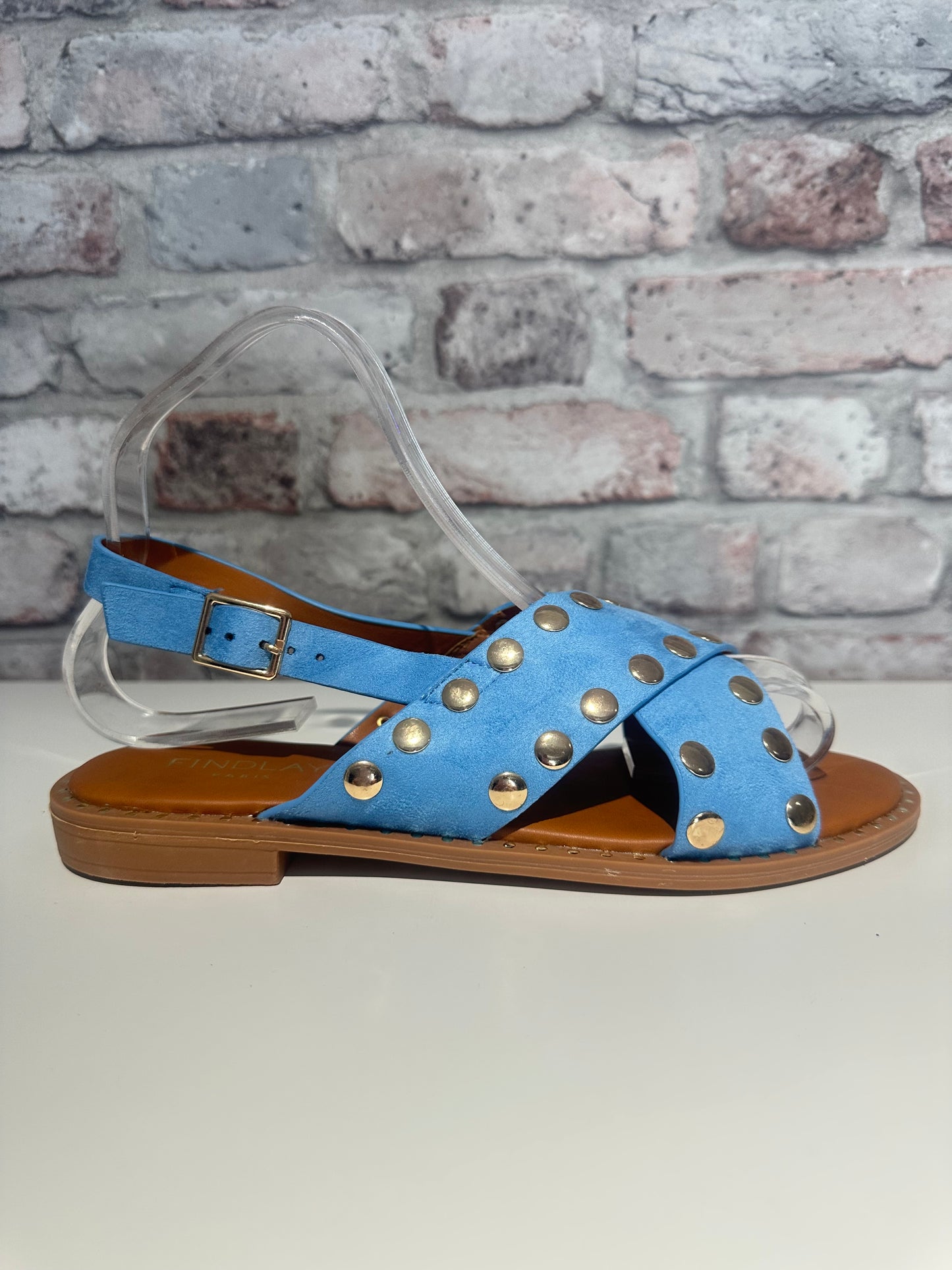 Stud sandal