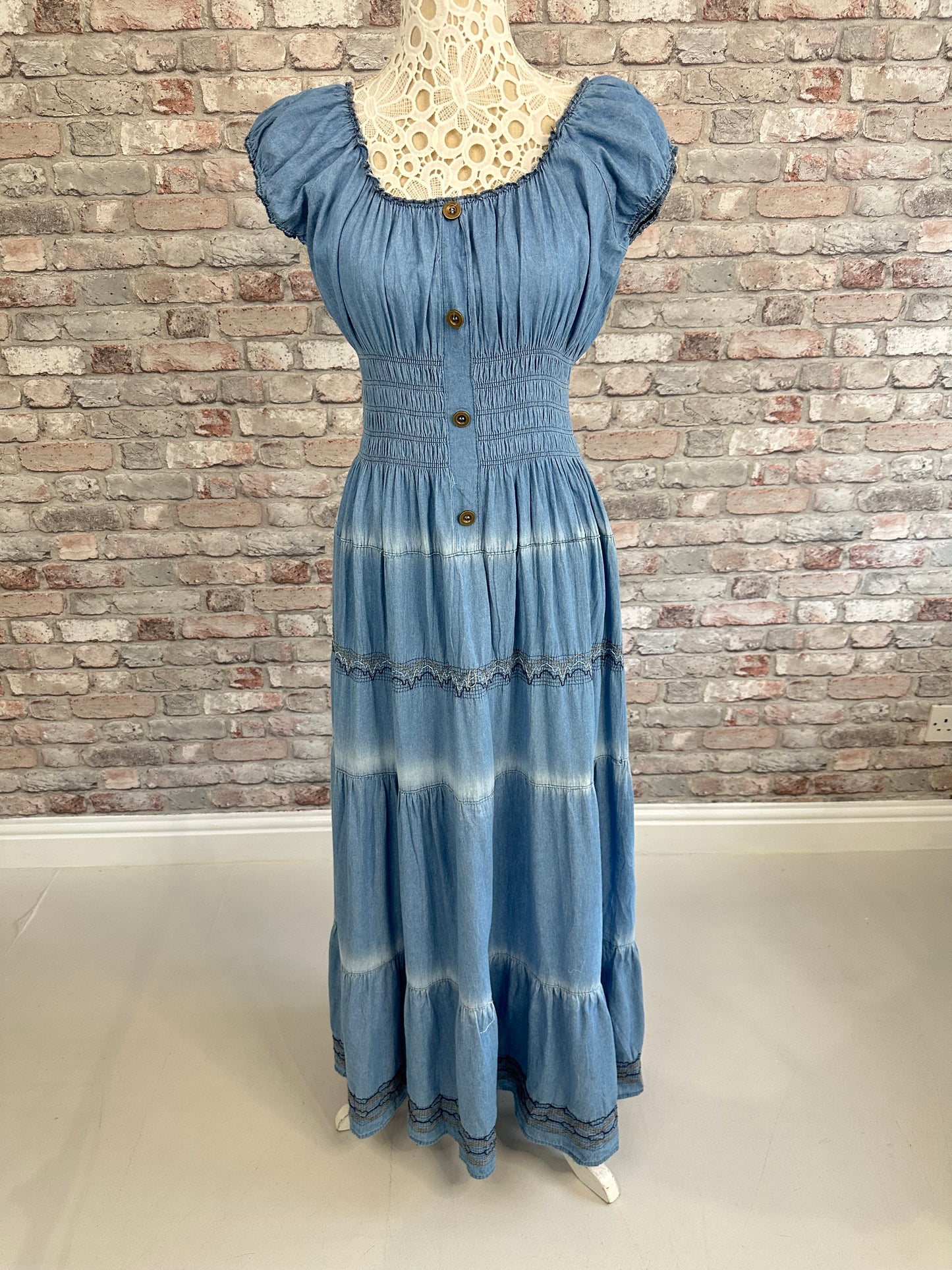 Demi maxi magic dress
