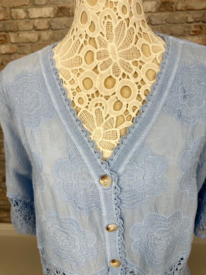Daisy top