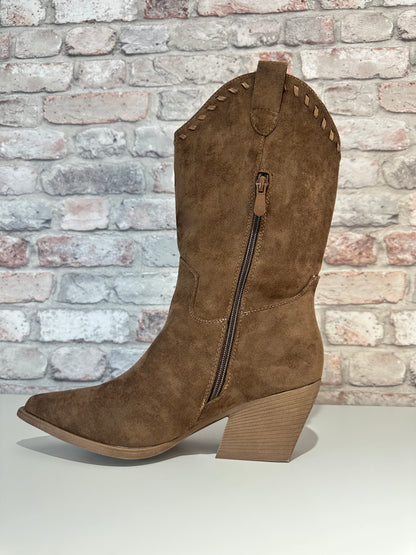 Choc brown cowboy boots