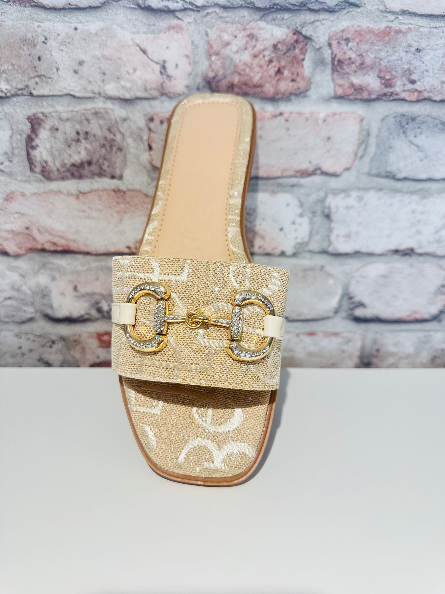 Gold D slider