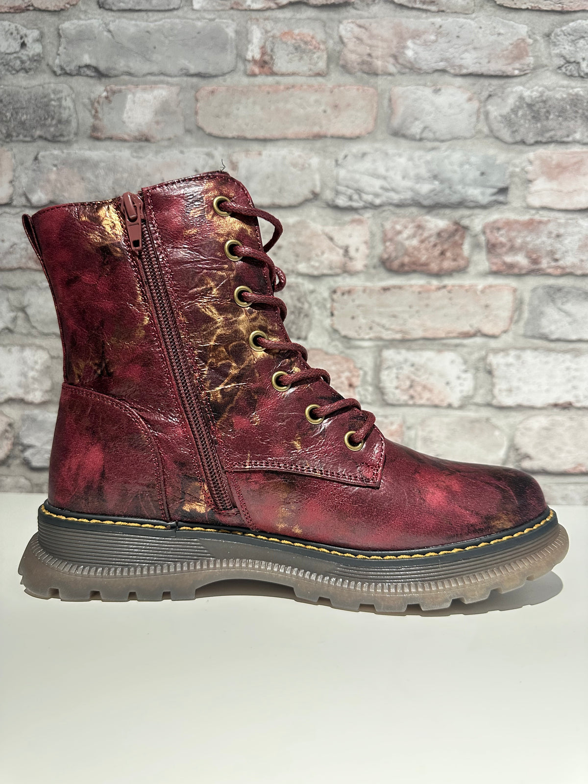 Smudge boot