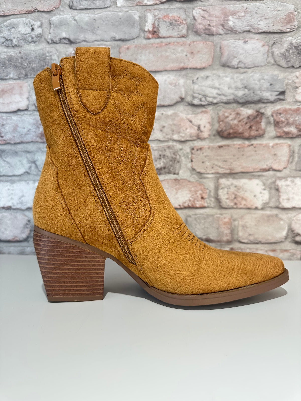 Dolly Cowboy Boots