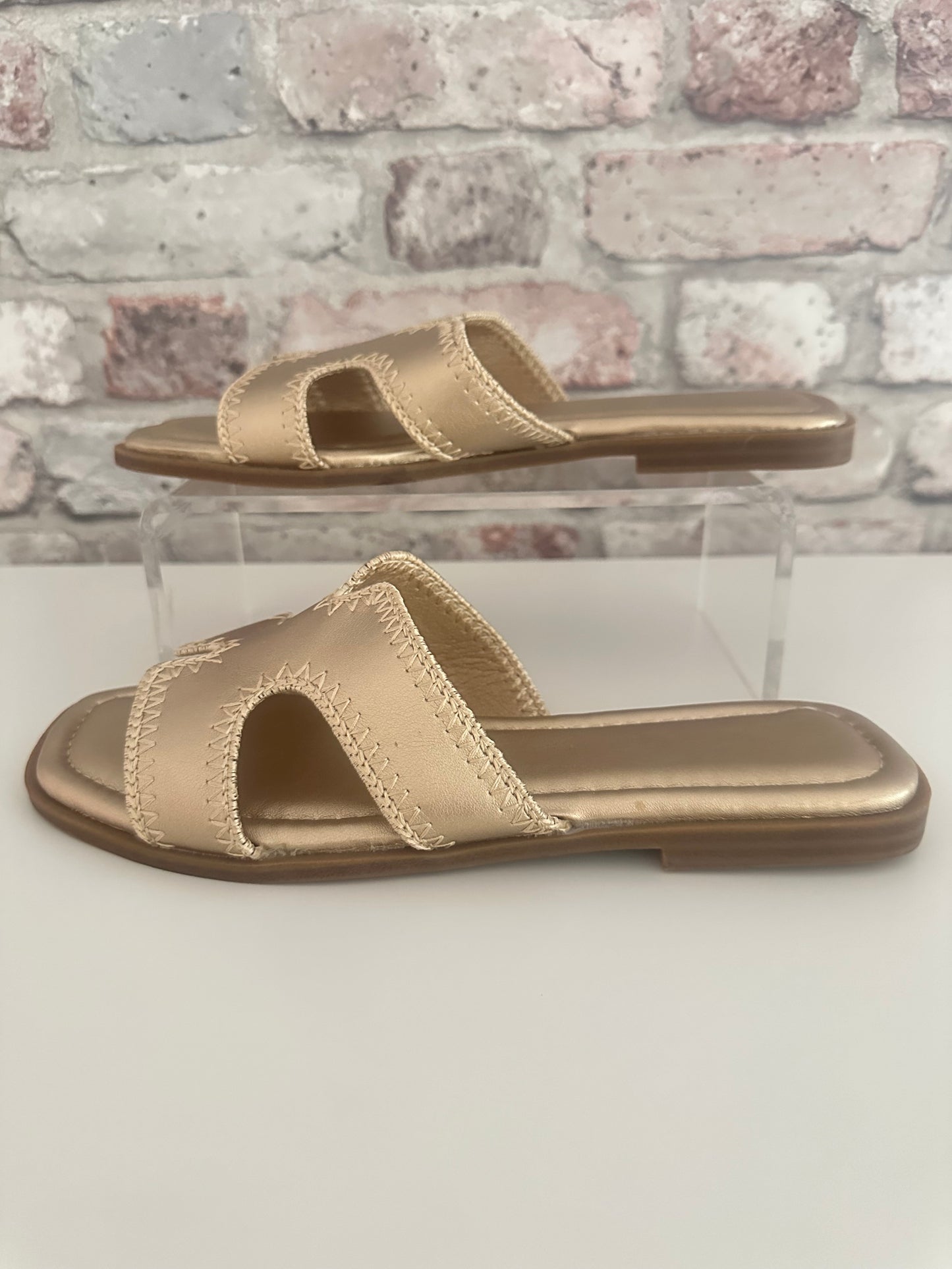 Gold slider