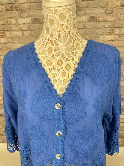 Daisy top