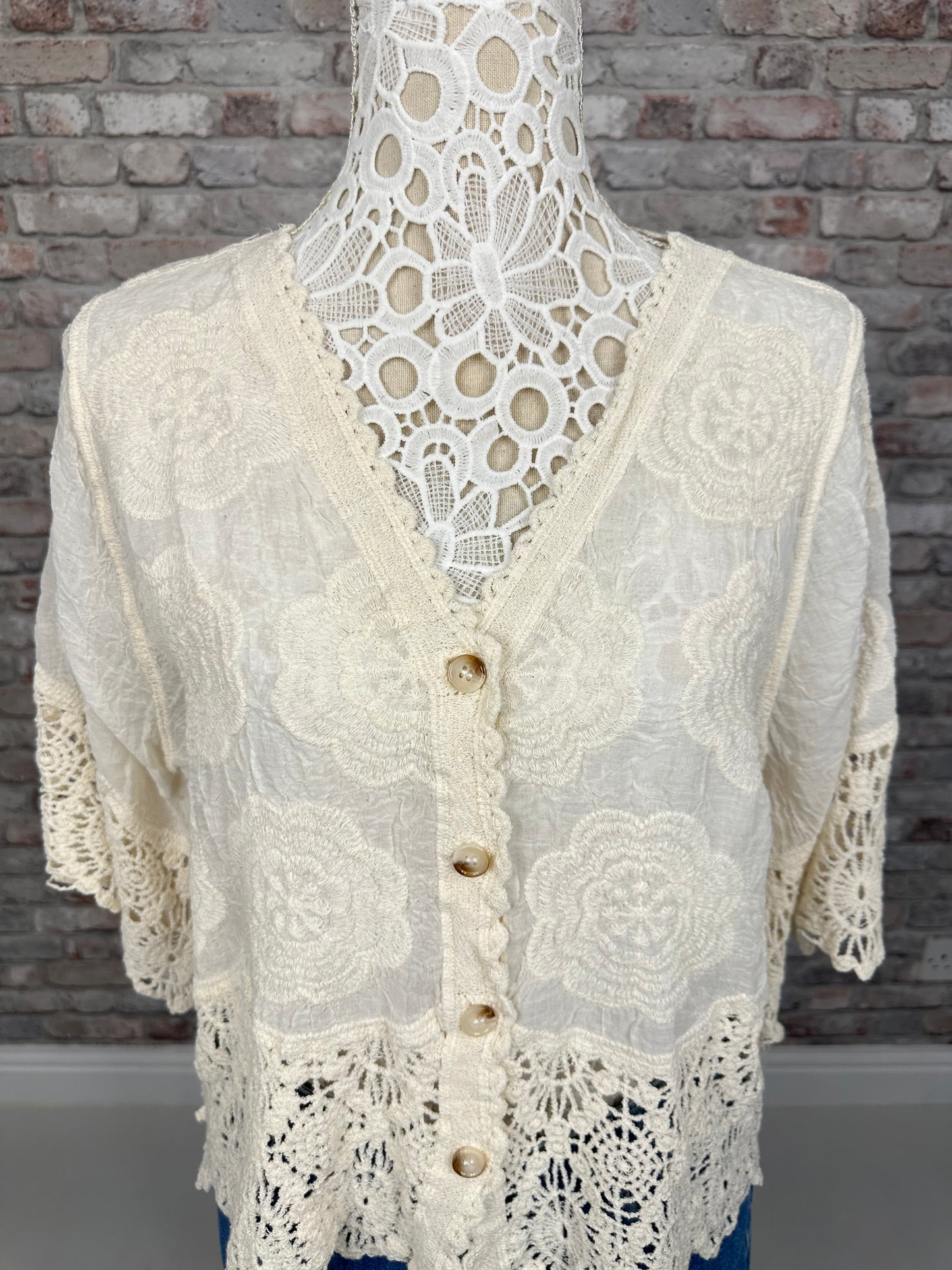 Daisy top