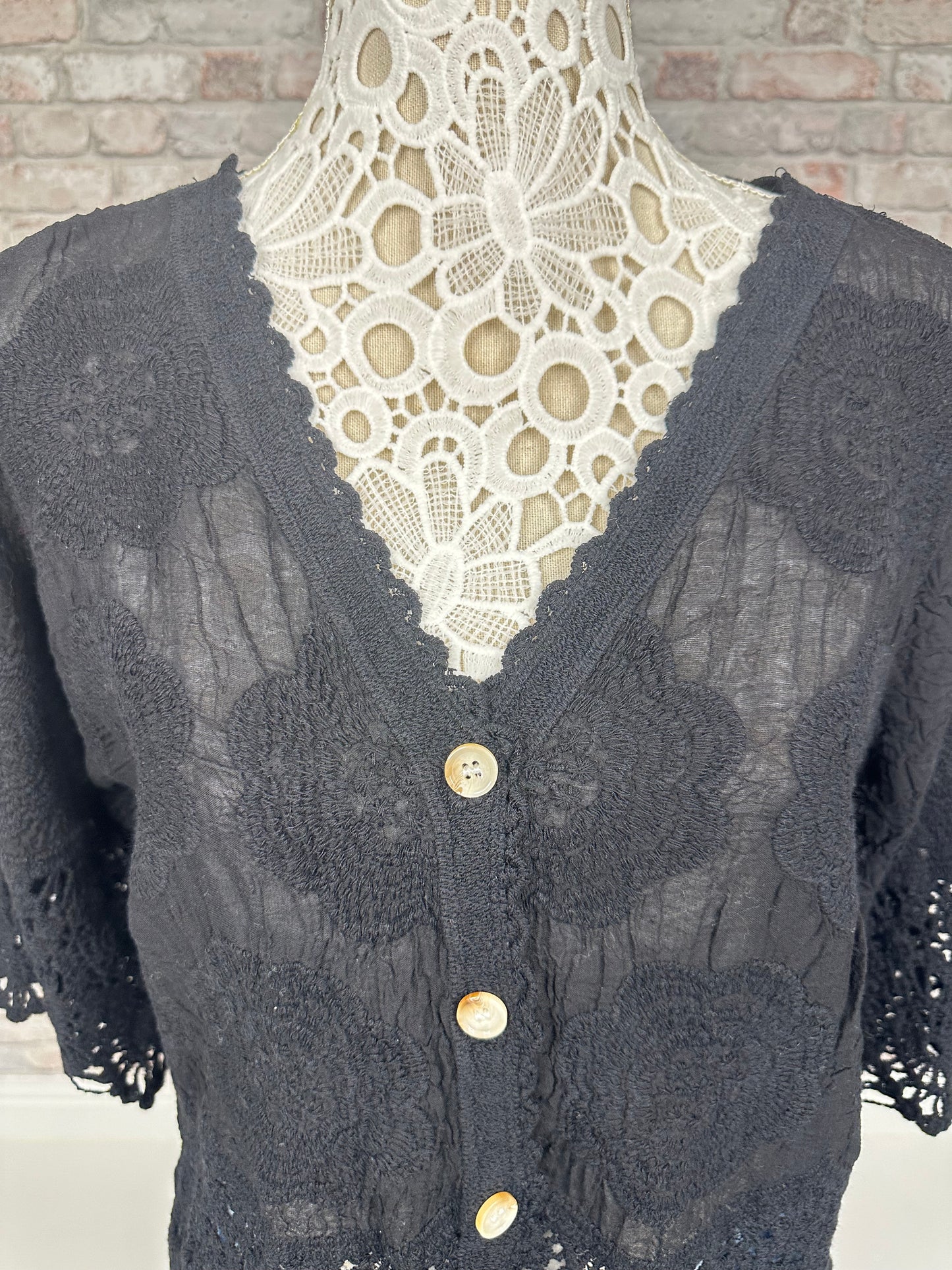 Daisy top
