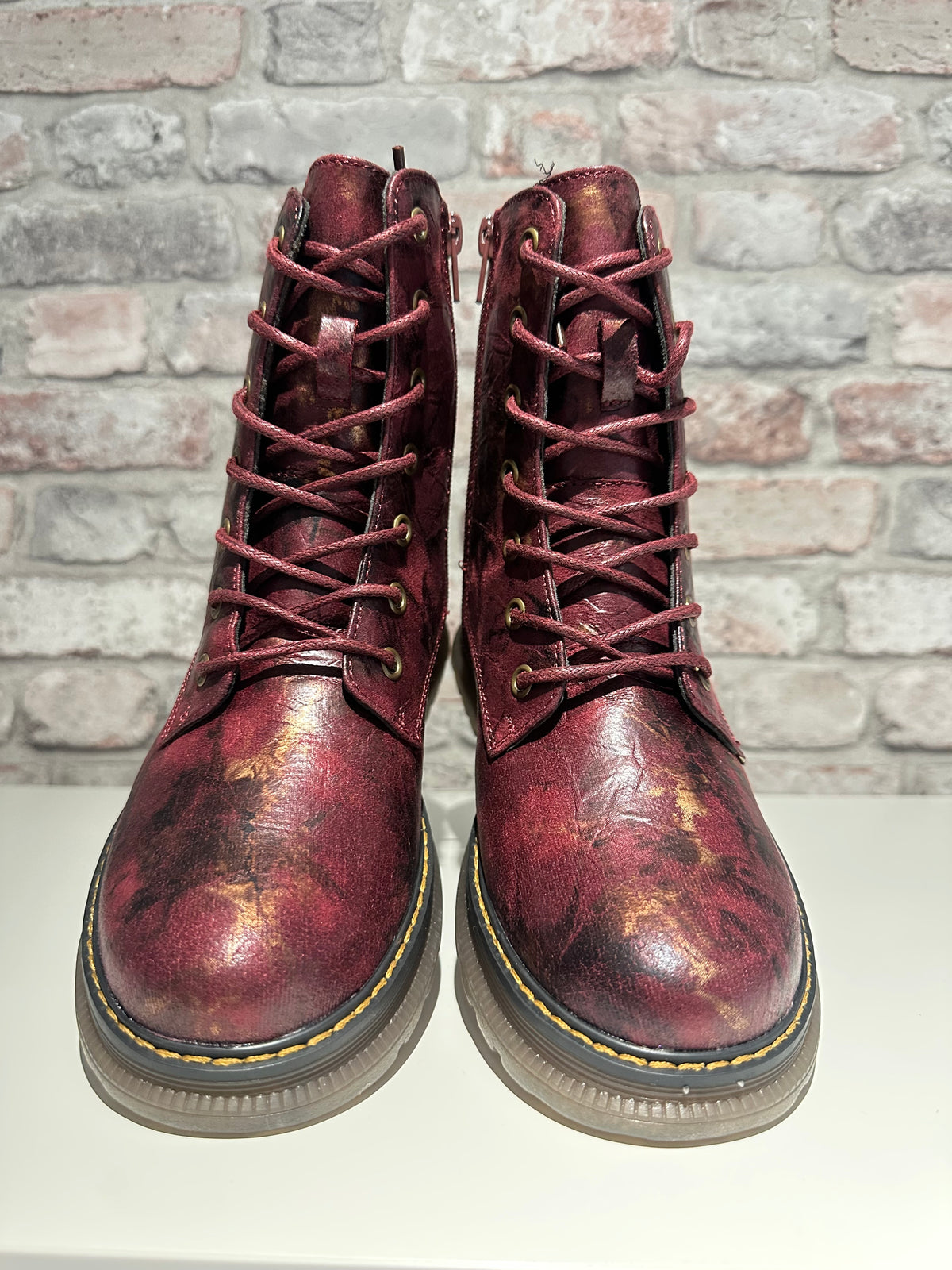 Smudge boot